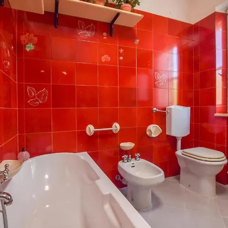 Stunning In With Kitchen