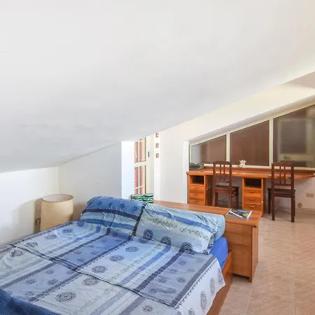 Stunning In With Kitchen Ξενοδοχείο 4*